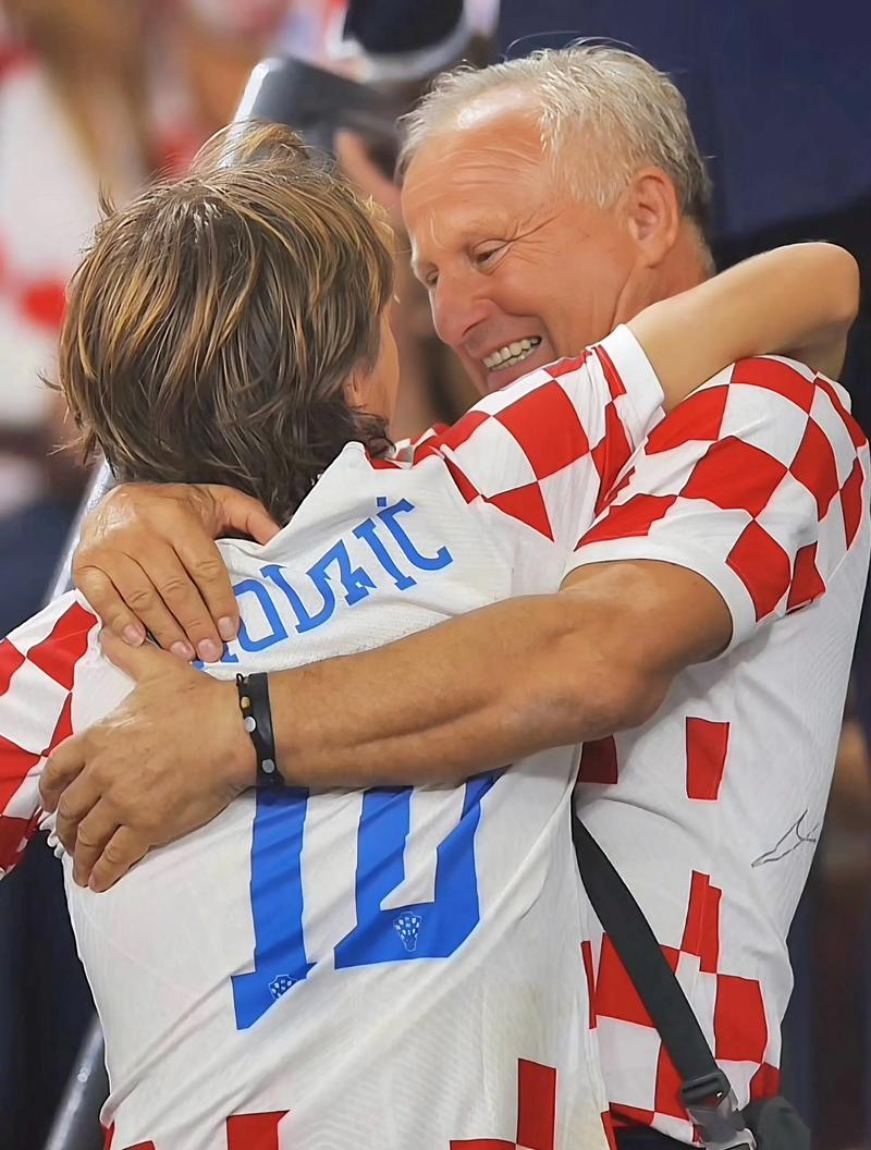 融入很快！广厦新双外援桑普森&塔克合砍44分16板5助攻