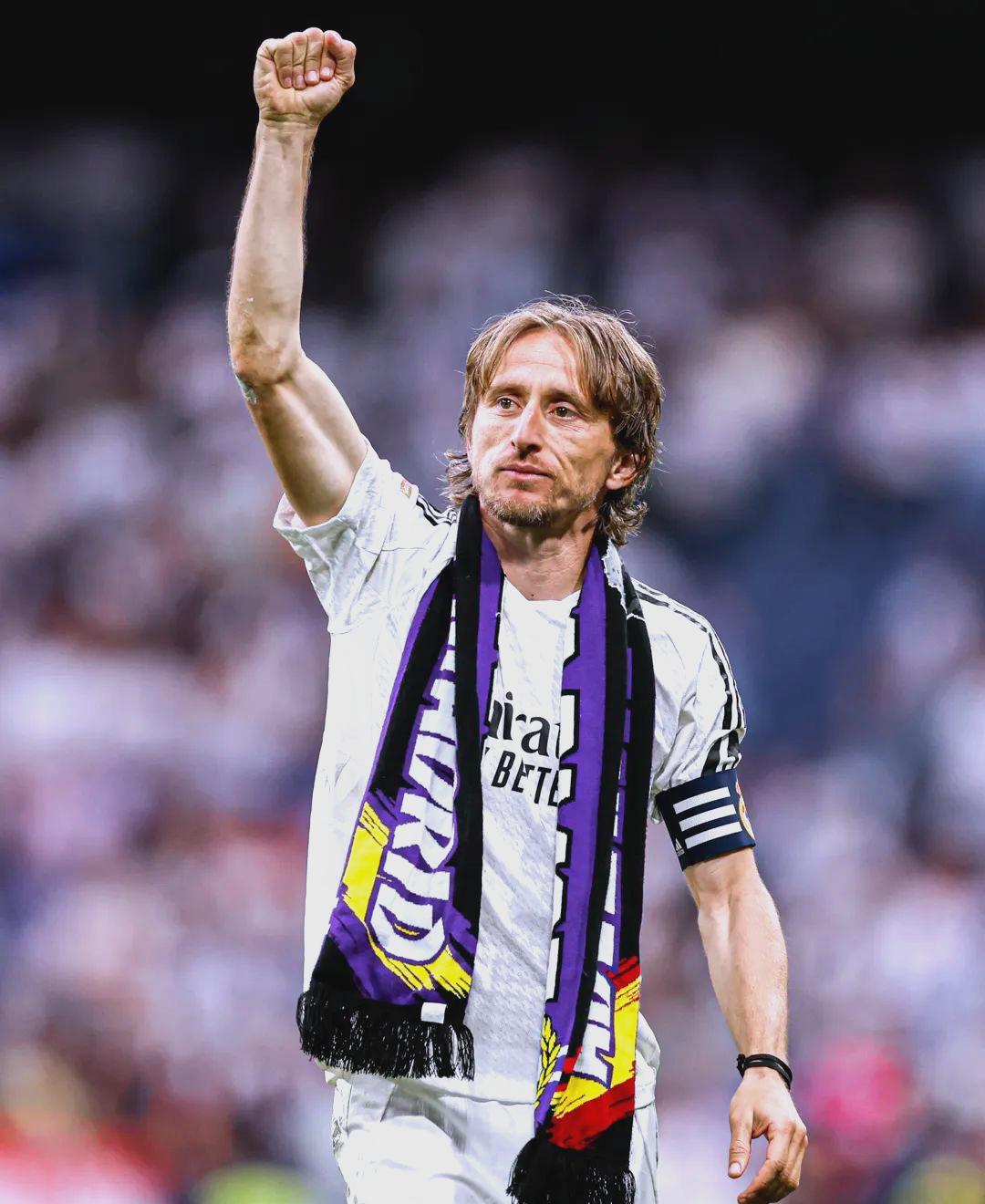 篮球NBA新秀榜更新，状元跌至第三