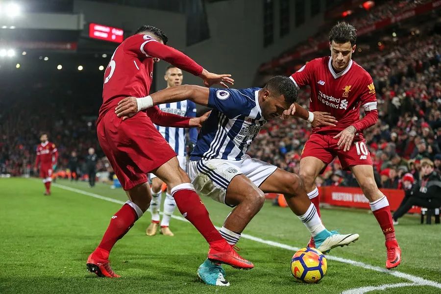 玉昆外援奥斯卡在老家开车遭遇起火，车内人员都及时逃生